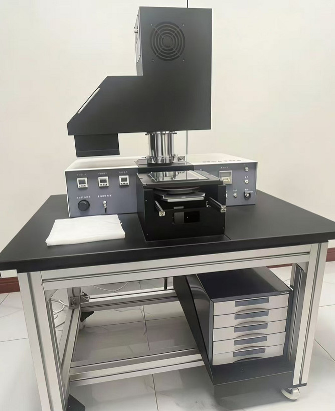 四川G-43B4型高精密單面光刻機(jī)