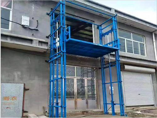 成都载货电梯厂家