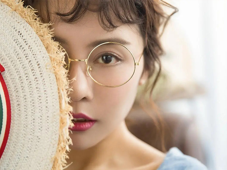 眼镜脏了，如何正确洗眼镜？银川眼镜店告诉您