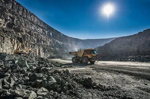 煤礦掘進隊主要工種：掘進機司機、支護工、爆破工、瓦斯檢查員、機電維修工、運輸工、地質測量工、班長