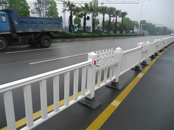 道路栏杆