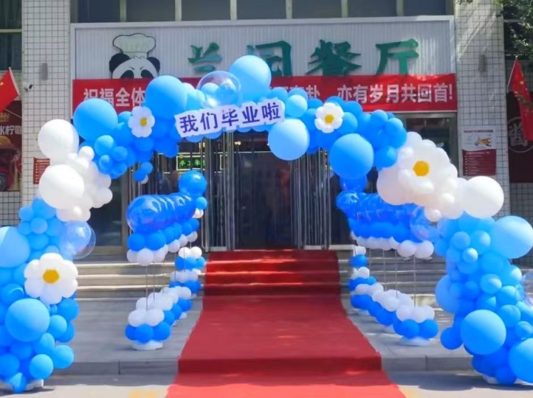 毕业季 | 食堂烟火暖，味觉唤青春，康捷餐饮圆满完成毕业季送餐活动！