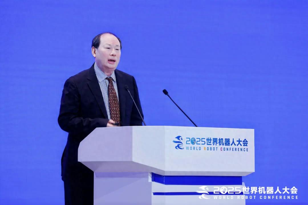 埋头实践，铸就机器人领域真知——走进高峰教授与我们的机器人探索之路