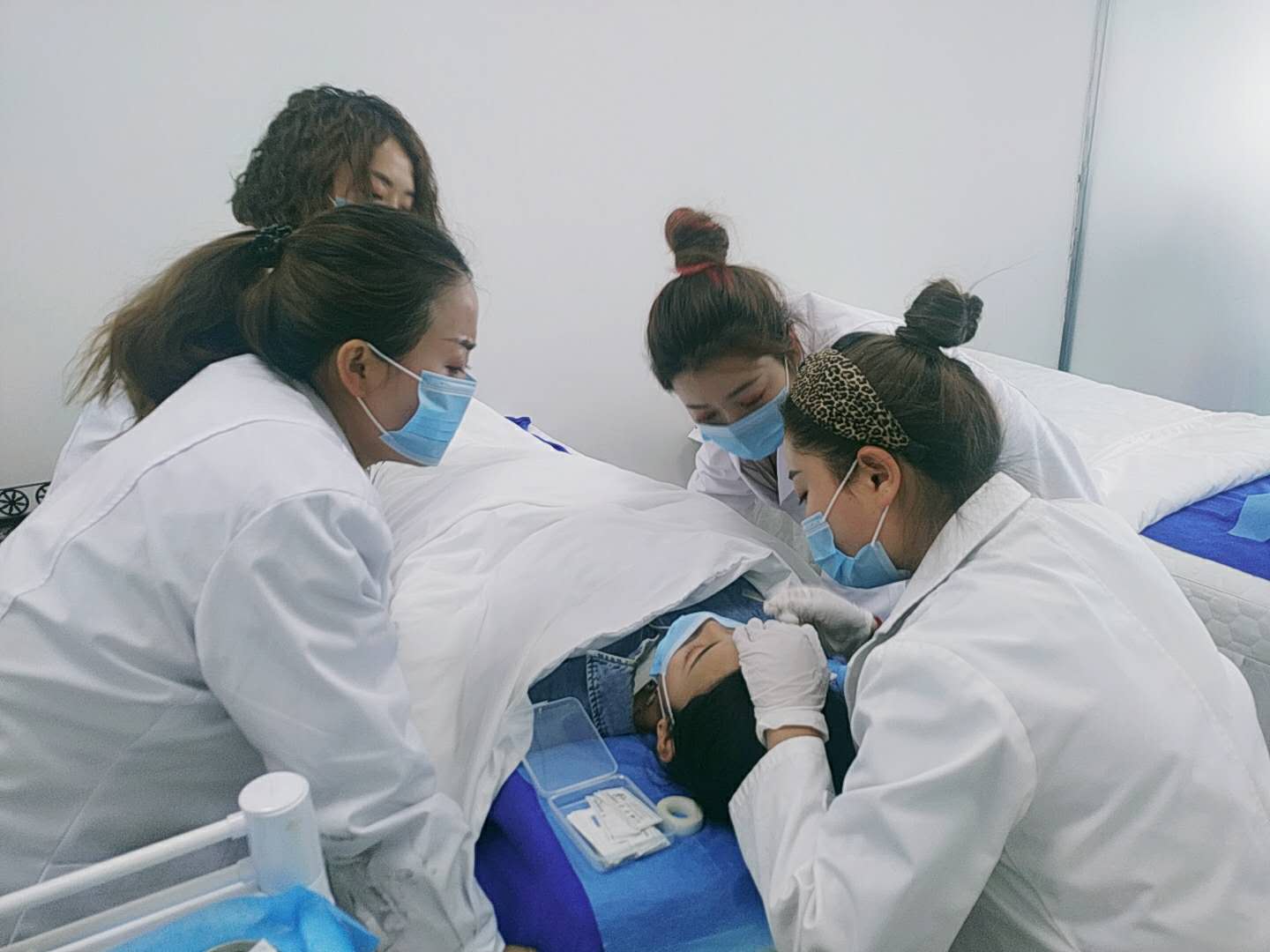 美睫老师培训现场