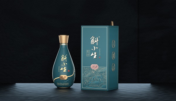 斛小生·识君