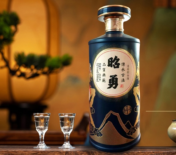 芦氏小烧52度·昭勇