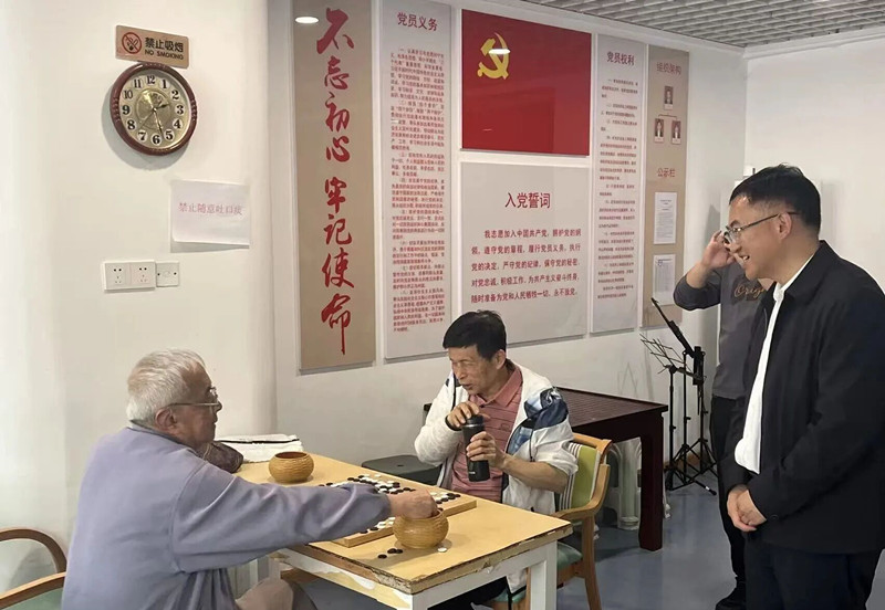 贵阳市民政局张明勇局长调研指导花溪十字街养老服务站 用心用情做好社区养老服务