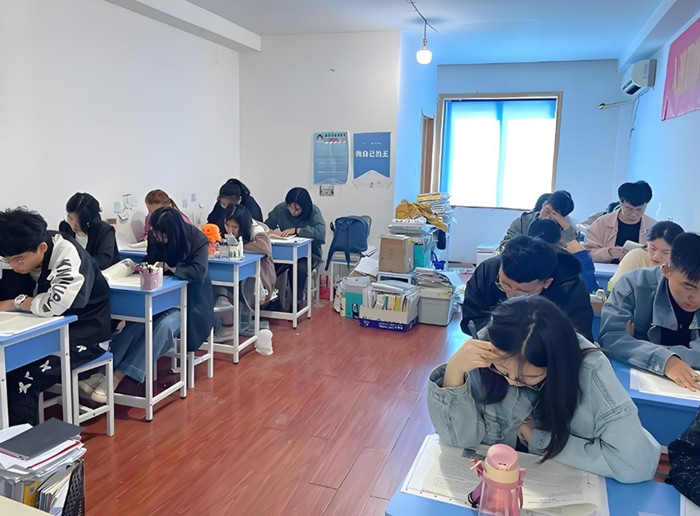 贵阳阳茗复读学校