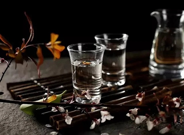 酱香雅韵：中国白酒的宴席之魂