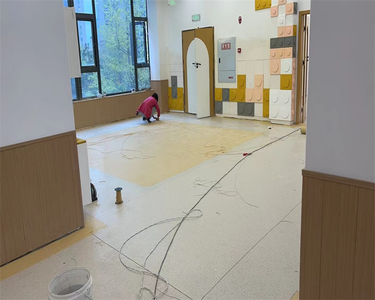 绵阳学校pvc地板安装